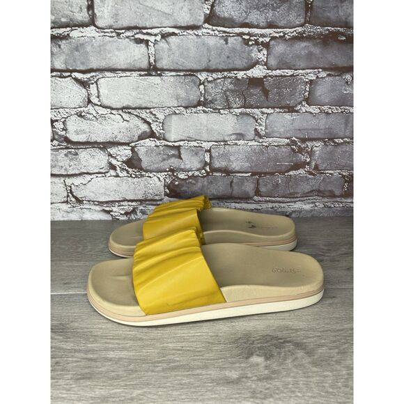 Olukai Pihapiha Gold Leather Beach Slides Casual Sandals Women Sz 40EU/10M US - Picture 12 of 16